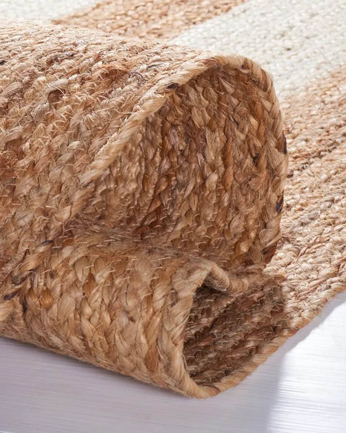 White & Beige Color Bohemian Handmade Jute Round Designer Center Rug For Unique Home Décor