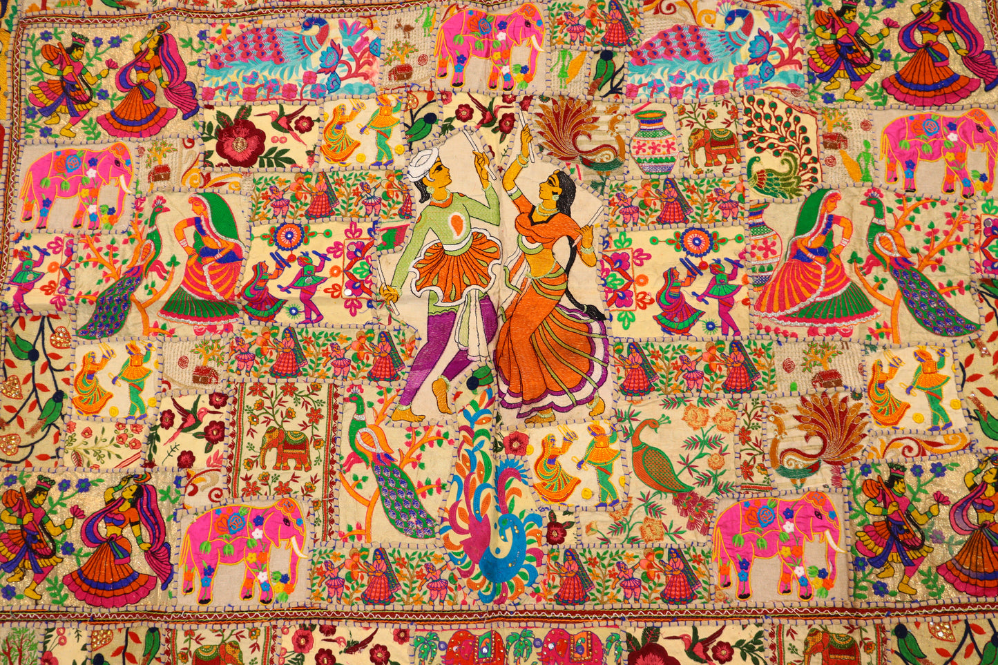 Large Royal Embroidered Wall Tapestry for Elegant Home Décor