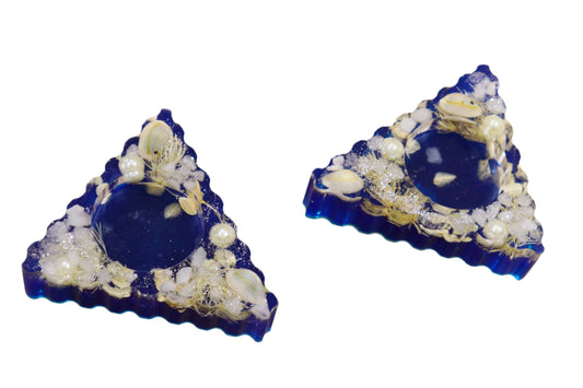 Triangular Resin Candle Holder – Modern, Handcrafted Elegance for Décor (Set of 2)