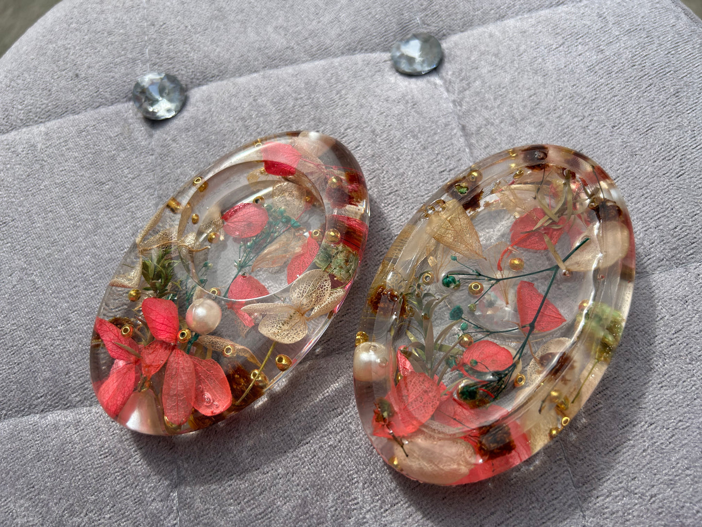 Floral & Pearl Handmade Resin Candle Holder for Unique Home Décor & Gifting (Set of 2)
